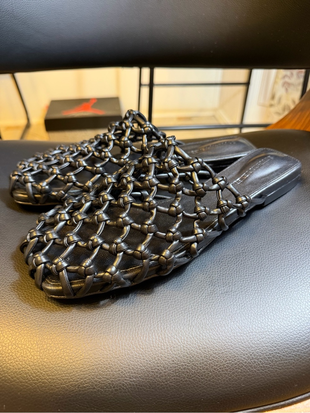 Bottega Veneta Black Leather Woven Flat Slide Sandals EU 42 New Unworn Italy